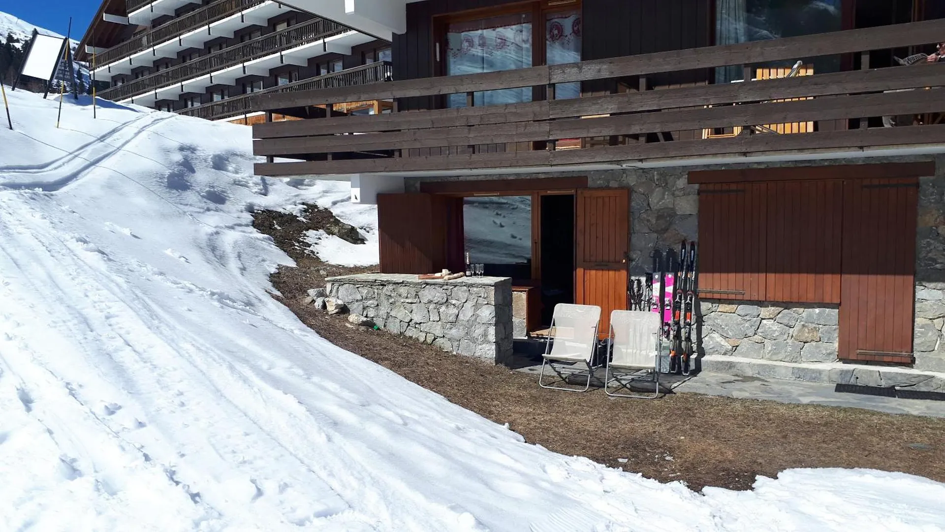 Appartement Skis Aux Pieds Meribel-Mottaret Avec Garage Et Wifi 0*, Meribel France