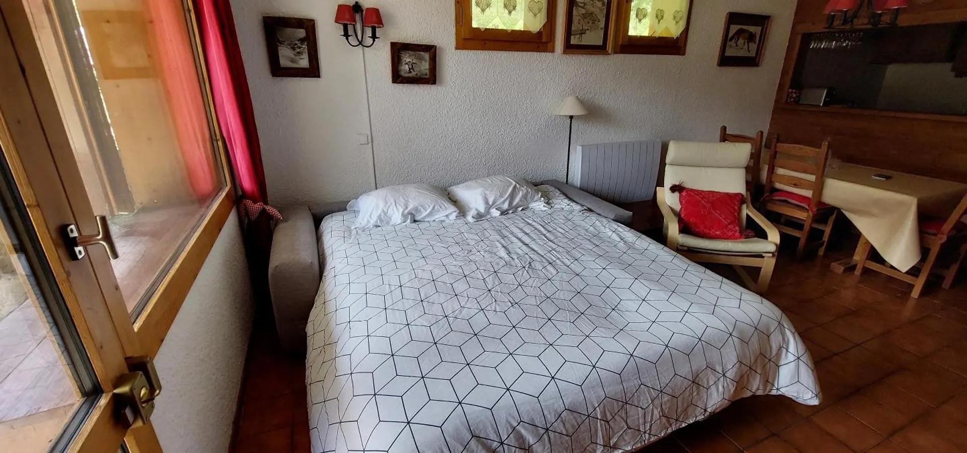 Appartement Skis Aux Pieds Meribel-Mottaret Avec Garage Et Wifi 0*, Meribel